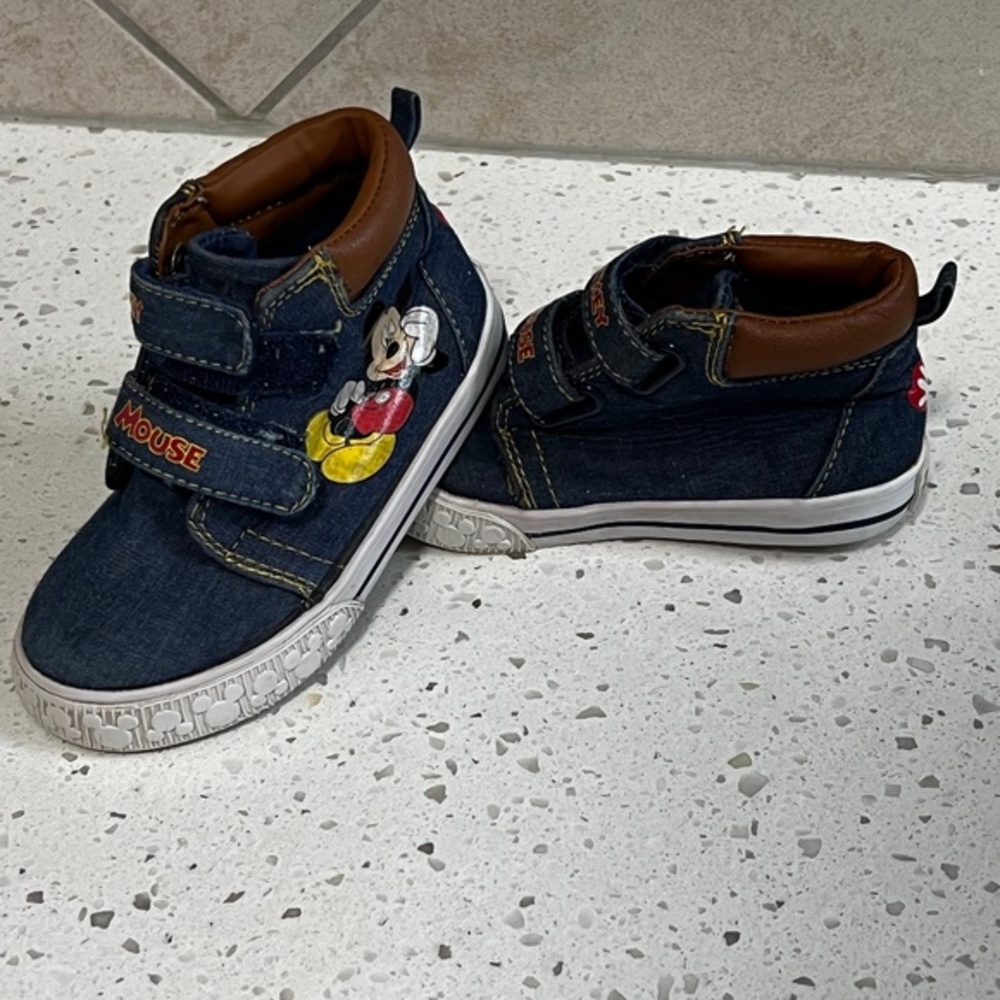 Disney Mickey Mouse High Top Shoes